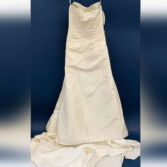 New! Tags!! ALFRED ANGELO Elegant White Strapless SIZE 12 BEADED- DIAMOND WHITE - Picture 6 of 13